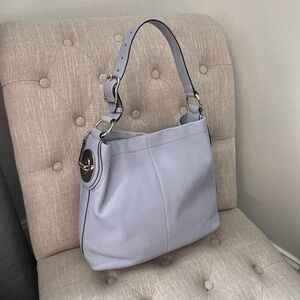 Coach Like New! light purple bag. 13in by 13in by 3 in, amazing condition.